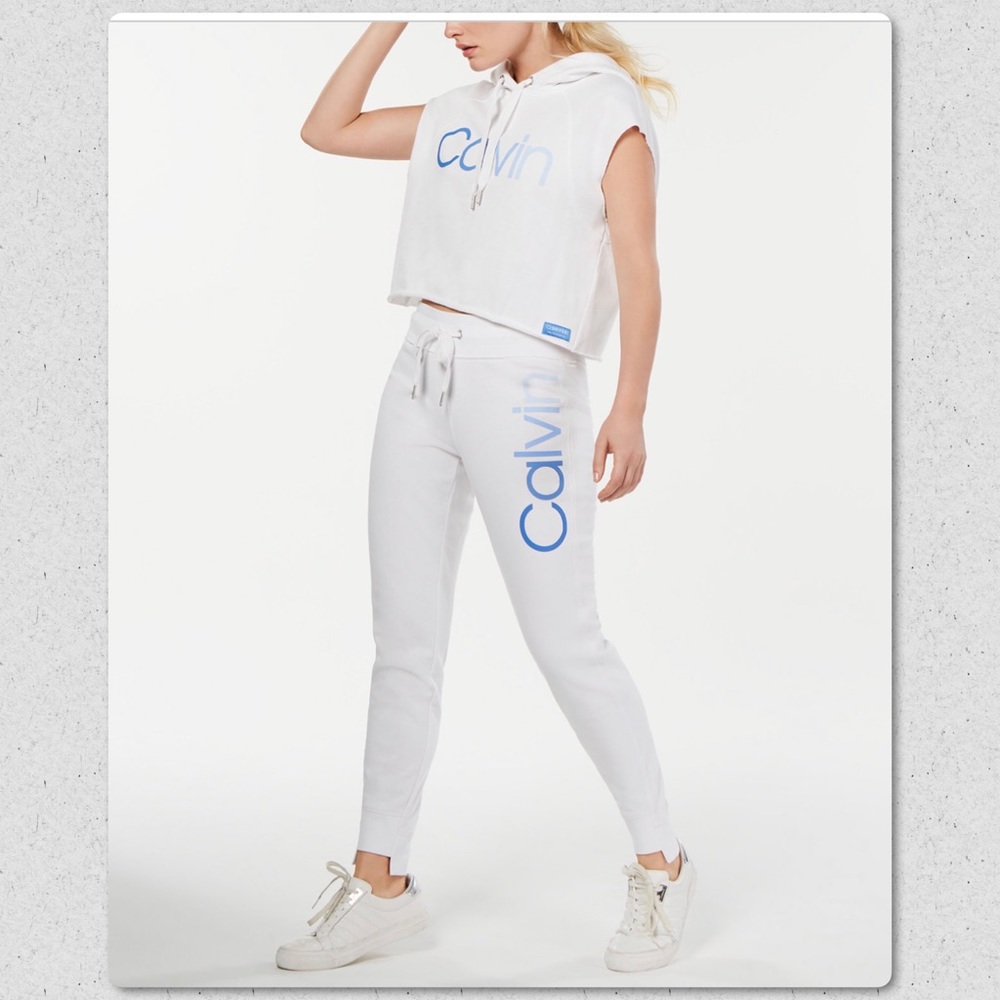 CALVIN KLEIN Performance Ombré-Logo Cropped Hoodie